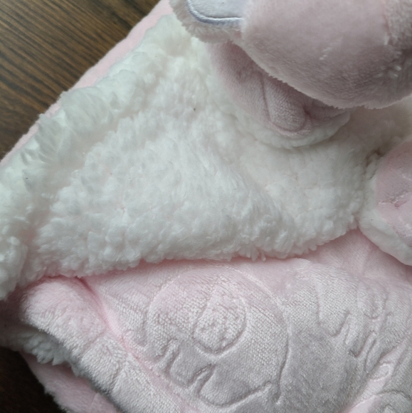NWT WARM and Cozy Pink Baby Blanket and Neck Pillow Set - Picture 3 of 6